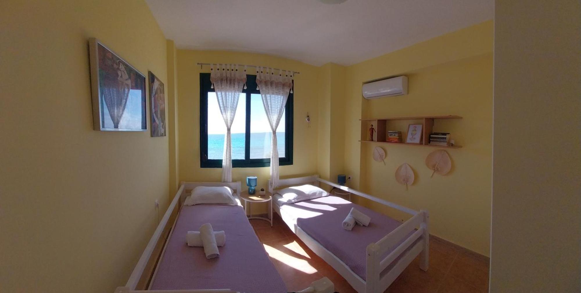 Villa 3Ω 尼尔斯吉尼 外观 照片